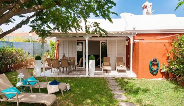 Flamboyant Tree Garden Holiday Home