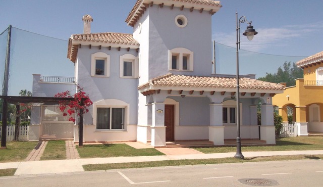 Frontline, 4 Bed, 3 Bath, Heated Pool, South Facing, 5*MarMenor Golf Resort