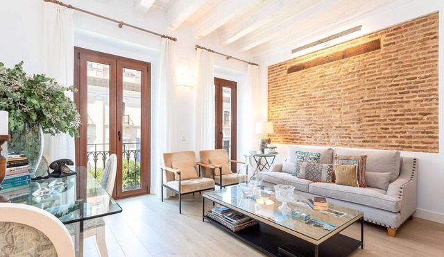 Genteel Home Julio Cesar