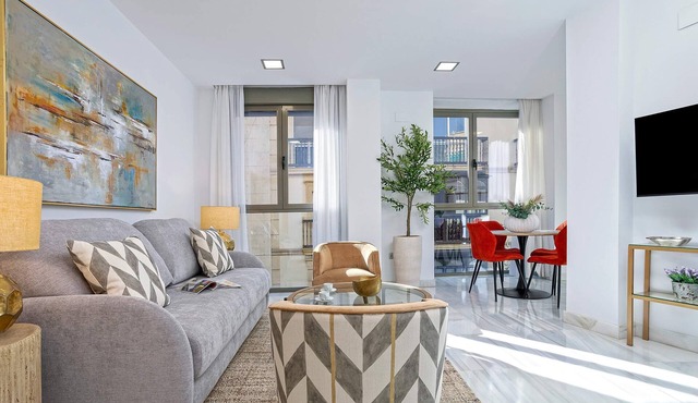 Genteel Home Uceda II
