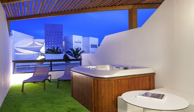 Grand Palladium Palace Ibiza Resort & Spa