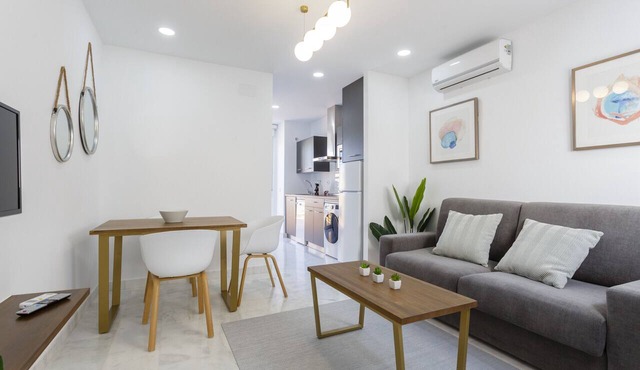 Ground floor apartment with terrace - BRUJULA by Cadiz4Rentals