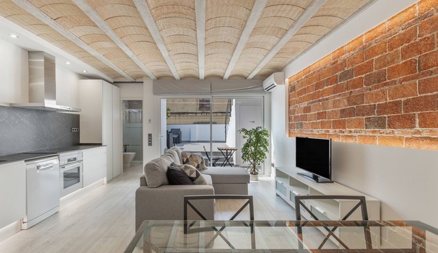 Holiday Home 'El Racó Del Mas' with Private Terrace, Wi-Fi and Air Conditioning