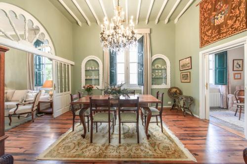 Home2Book Colonial House in La Laguna Center