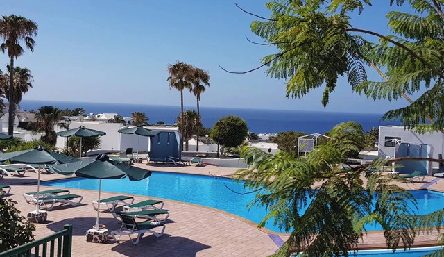 Homerez - Charming Apartment in Tías 50m² + Pool
