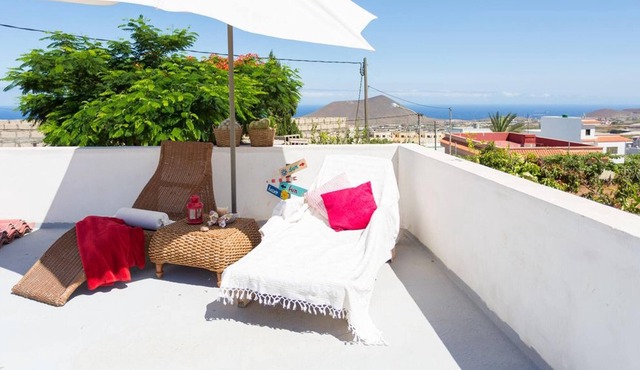 Homerez - Nice house 4 km away from the beach for 6 ppl. with sea view at Arafo