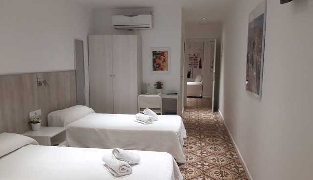 Hostal Nova