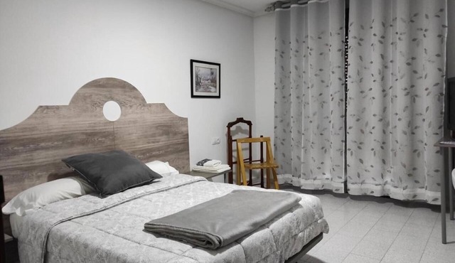 Hostal Restaurante Tanis in Riano