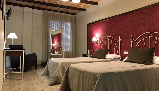 Hostal Rural Los Girasoles de iniesta