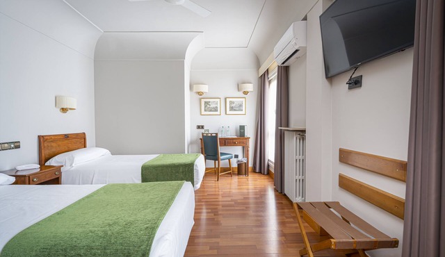 Hotel Hernán Cortés in Gijon