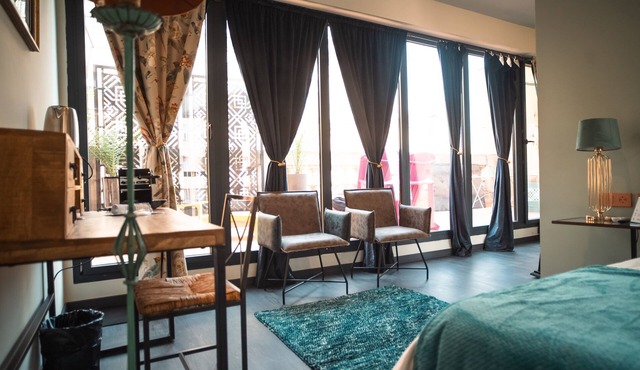 Hotel Lincoln Lounge