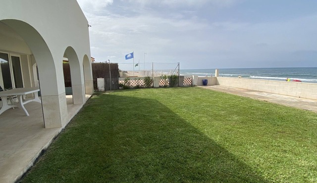 House on the beach 30 meters from the sea, first line