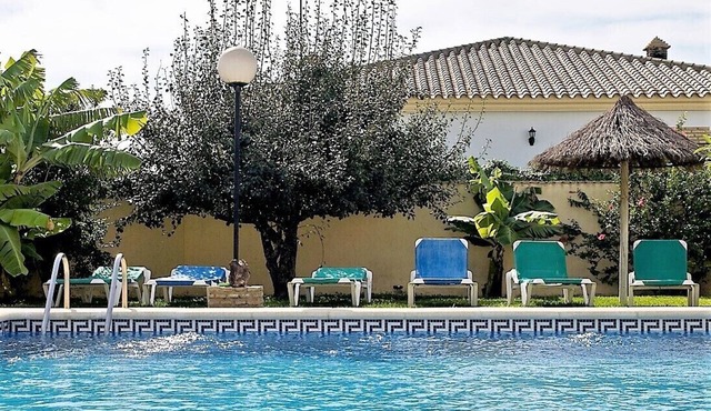 Large community pool, beautiful outdoor kitchen with grill, private garden with garden furniture - Casa Marin 1 -