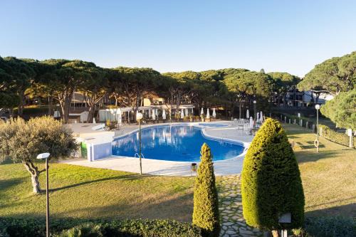 LETS HOLIDAYS Bright Apartment In Gava Mar