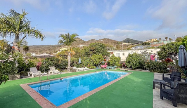 Lightbooking Luymar con piscina Villa de Mazo