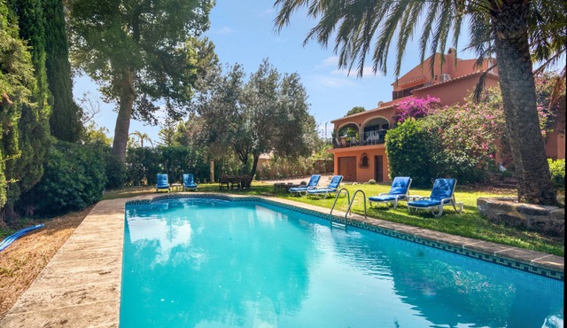 Los Caños, Mediterranean Villa, bbq, pool, 5min-beach