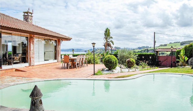 Lovely Home In Antromero