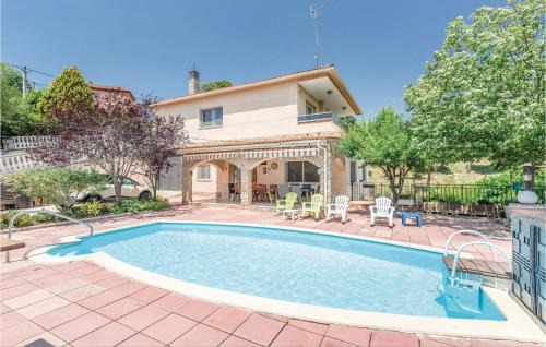 Lovely Home In Tordera