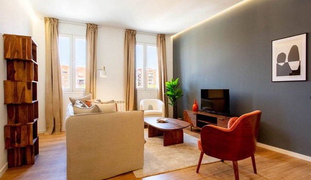Luces IV apartment in Madrid