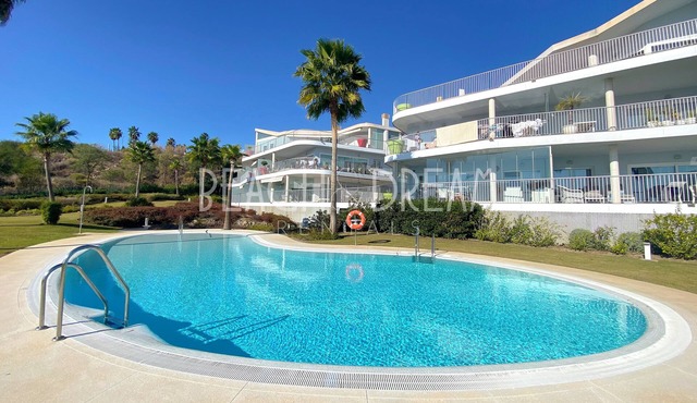 Luxury Apartment in Higuerón - Serenity
