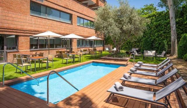 Madrid Alameda Aeropuerto by Meliá