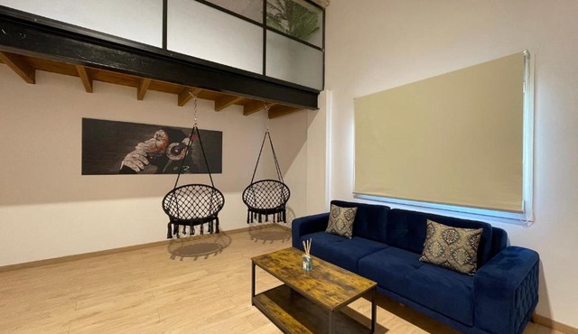 Manresa industrial home