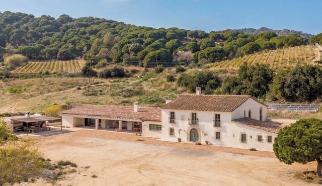 Masia Can Estela, a place where serenity finds its refuge.