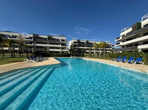 Modern Appartement met Zwembad - Playa Flamenca