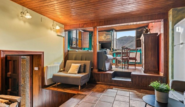 Montegrande, mountain house in an idyllic location in Villa de Sub