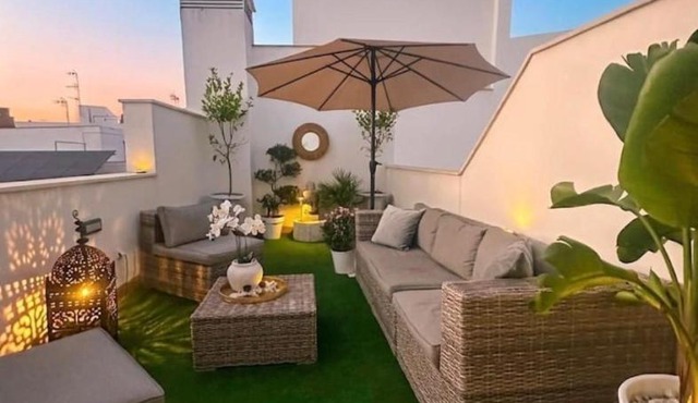 NEW Designer-Penthouse