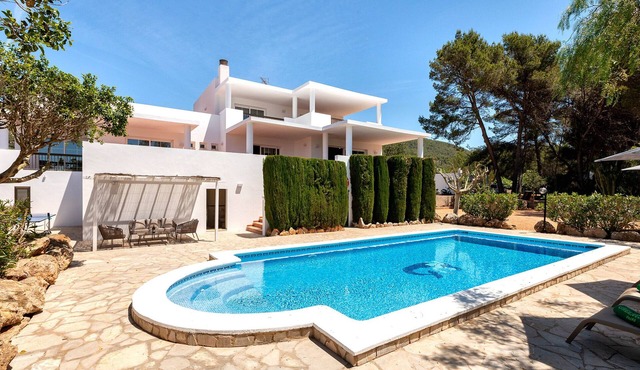 New! Villa Can Mila - Three Bedroom Villa, Sleeps 6