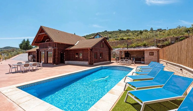 Nordic cottage on the Costa del Sol, enjoy the Andalusian climate with swimming pool!