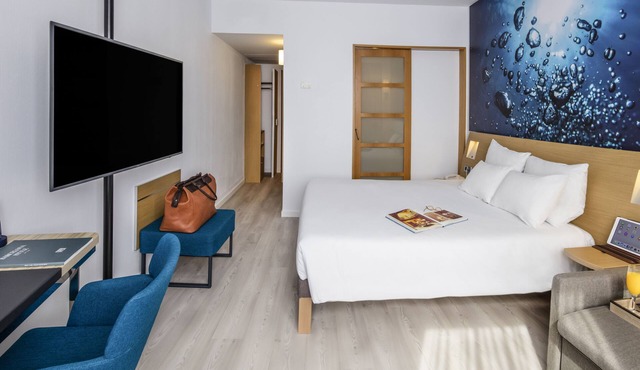 Novotel Barcelona Cornella
