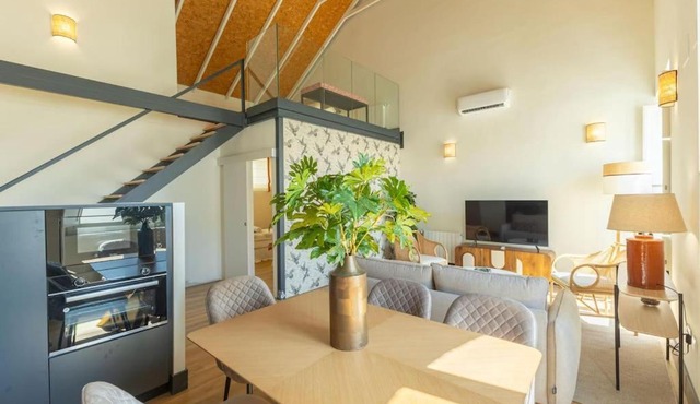 Pasaje Mallol Central Duplex by Valcambre