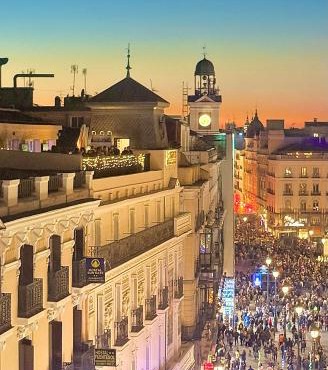 Piso Ático con Terraza y Jacuzzi con vistas a Sol en Madrid Centro