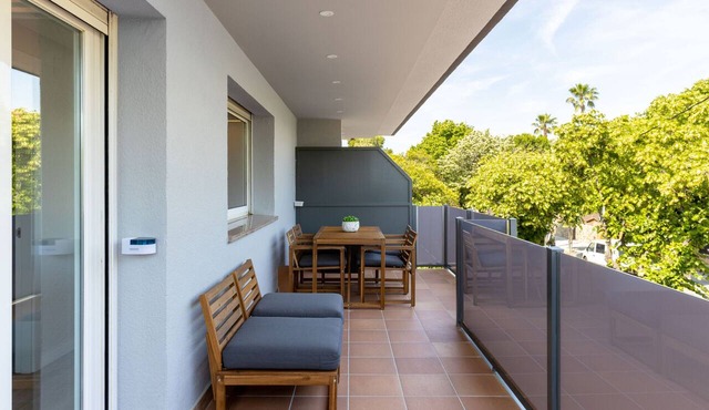 Ponent - Aparthotel with Swimming Pool