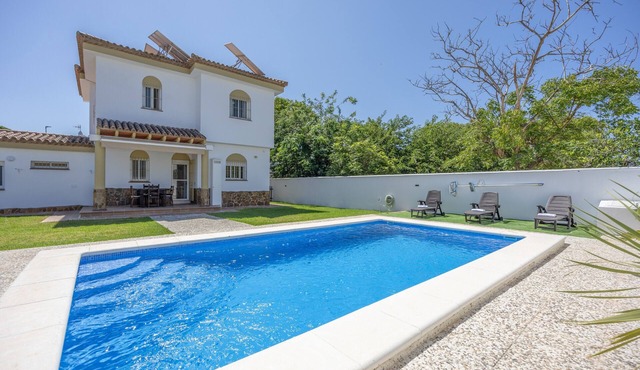 Private Villa with Pool in Chiclana de la Frontera