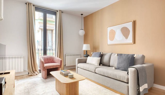 Renovated Vila de Gràcia 2BR, by Blueground