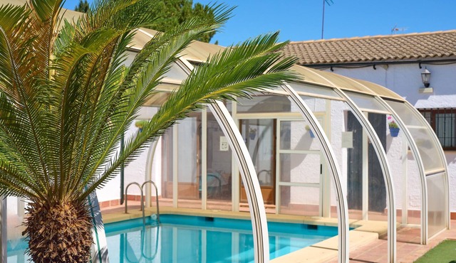 Rivero Rural Country House - Private and Indoor Pool, 10 Bedrooms, 22 Guests