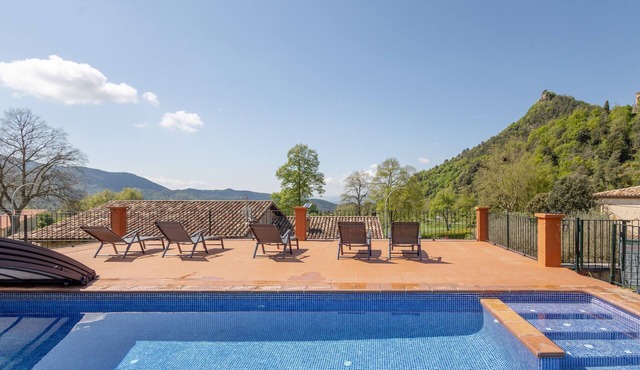 Rural House 'Cal Nan' with Mountain Views, Shared Pool and Wi-Fi