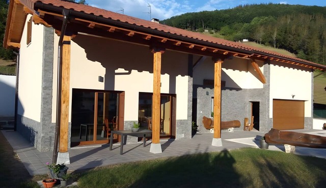 Rural House 'Argixti' with Mountain Views