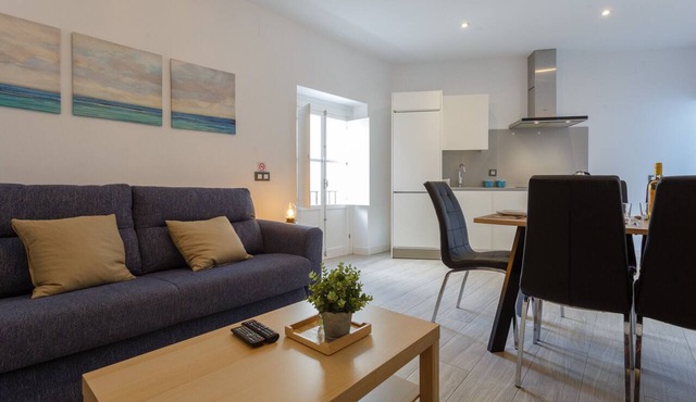 SAIL Family Home by Cadiz4Rentals