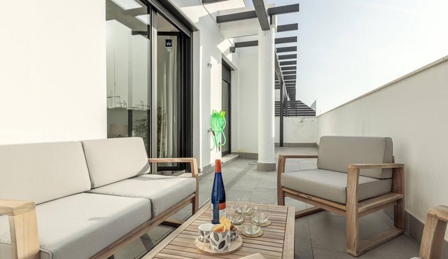 Sevilla Luxury Penthouse in Triana -terrace, communal pool and private parking