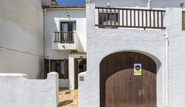Spacious and Peaceful House Near the Sea in L’Escala
