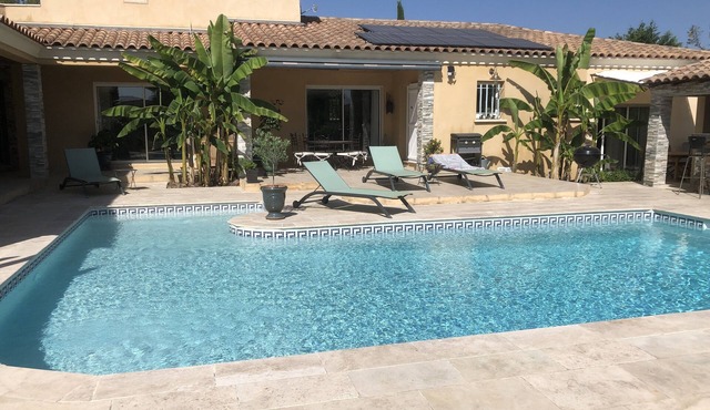 Studio 20m2 30 minutes from the beach in Saussines