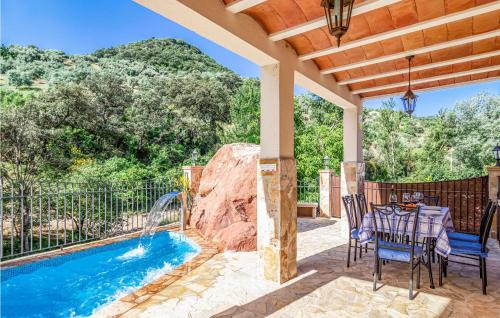 Stunning Home In Rute