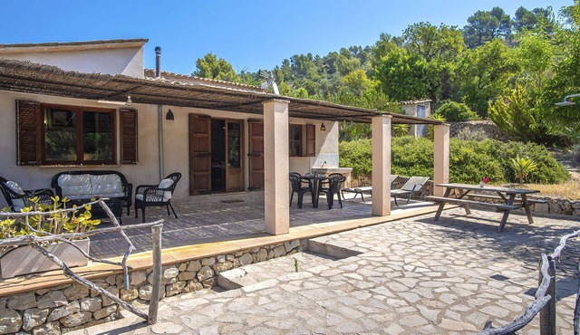 Stunning private villa for 4 people with WIFI, TV, terrace and pets allowed