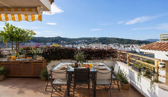 Terrassa 1 – Large Terrace, Views and Parking