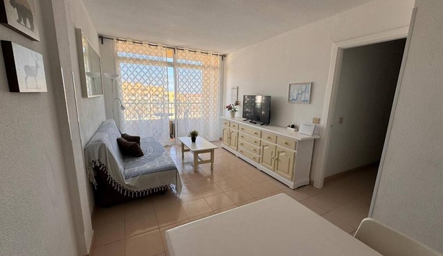 Vacation Apartment 'Alquilaencanarias-medano Lagos De' with Mountain View, Shared Pool and Wi-Fi