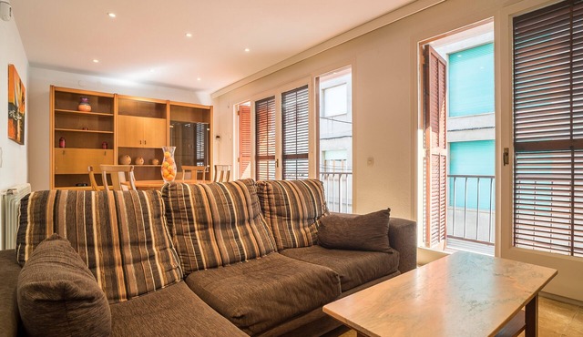 Vacation Apartment "Playa de Canet 1" with Balcony and Wi-Fi
